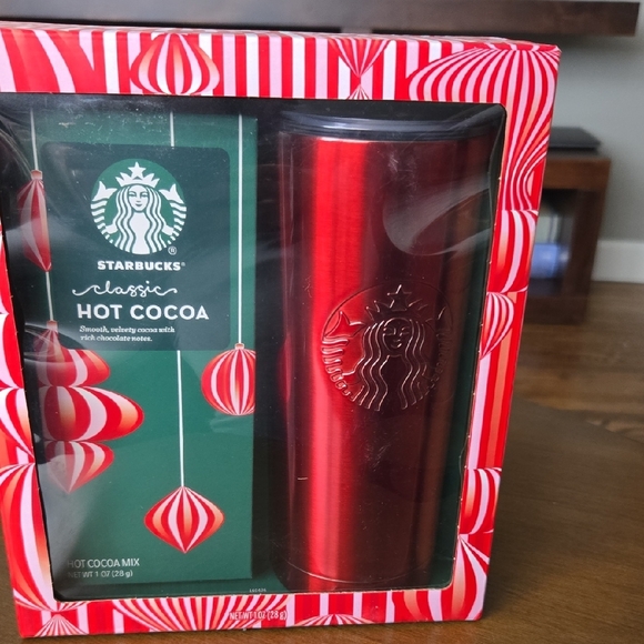 Starbucks Red Tumbler and Hot Cocoa Gift Set - Picture 6 of 11